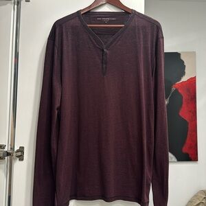 Men’s long sleeve tee shirt